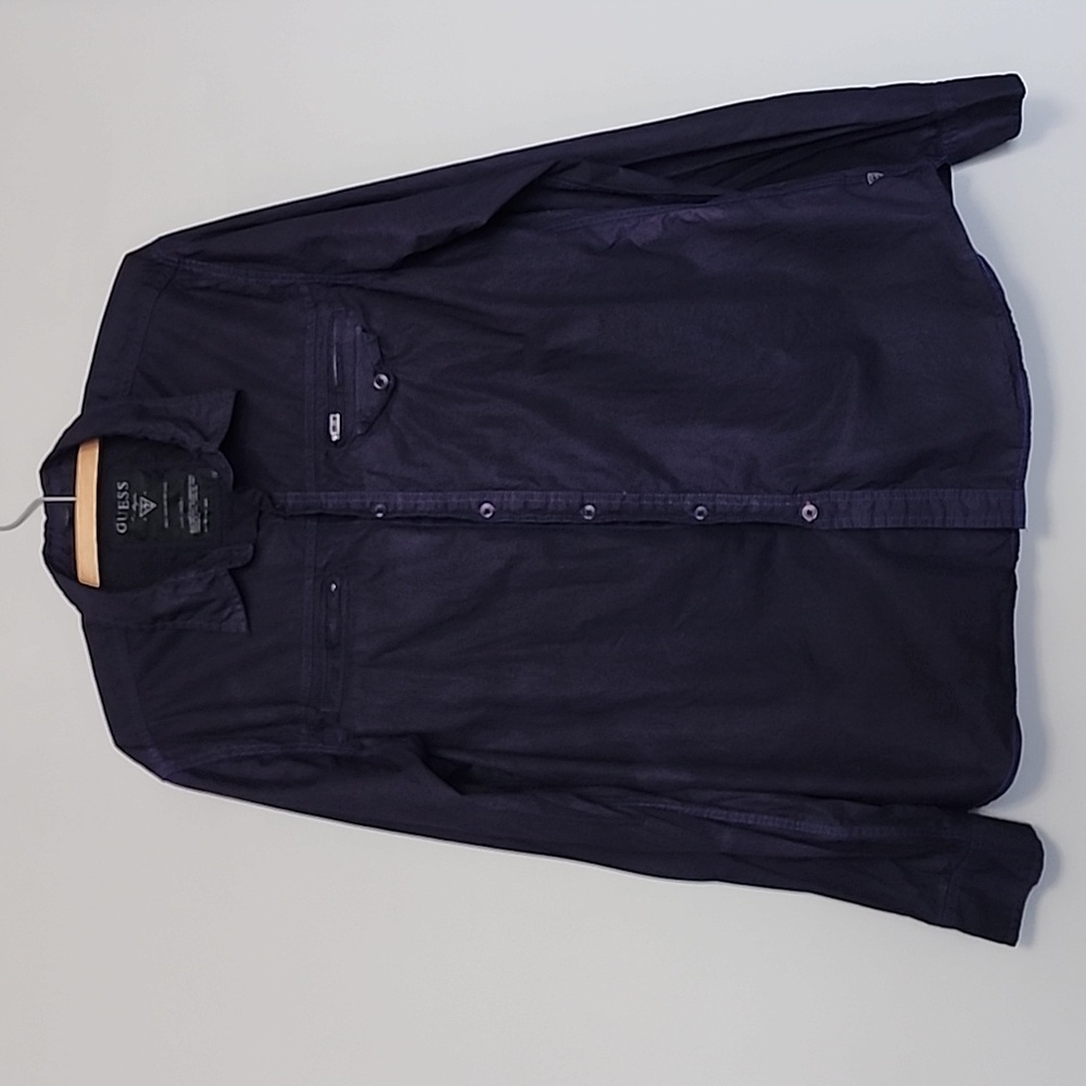 Guess Slim Fit long button down sleeve shirt size Large